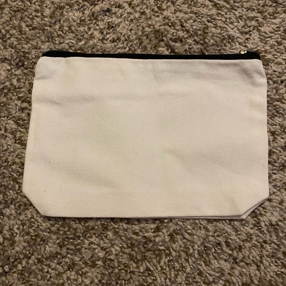 Pencil pouch - Picture 2 of 2